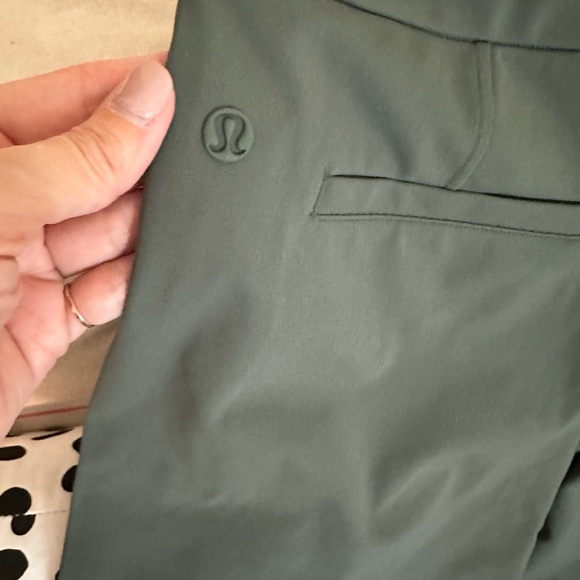 Lululemon Luxtreme Mid-Rise Straight-Leg Pant size S NEW WITH TAGS - Picture 6 of 9
